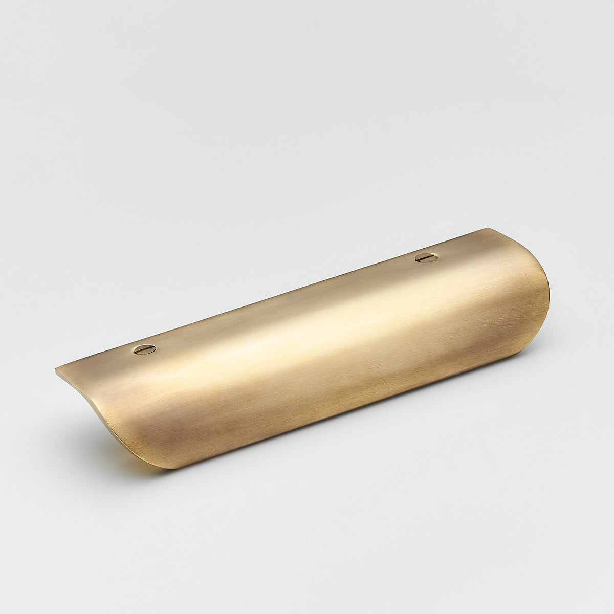 Henry Roth Pulls Rounded Edge Catch Pull – Henry Blake